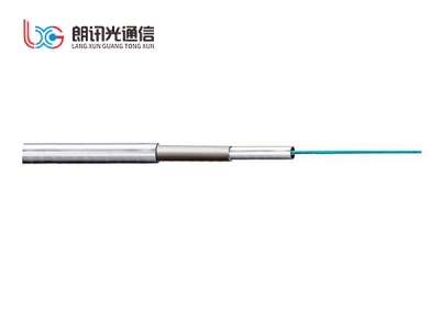 Oil well temperature measurement optical cable